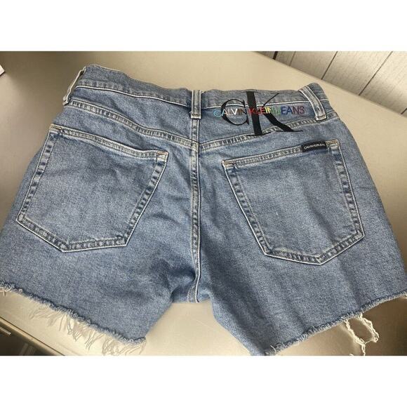 Calvin Klein Cut-Off Shorts Womens 29 Blue Medium Wash Denim Multicolor Logo - Picture 1 of 6
